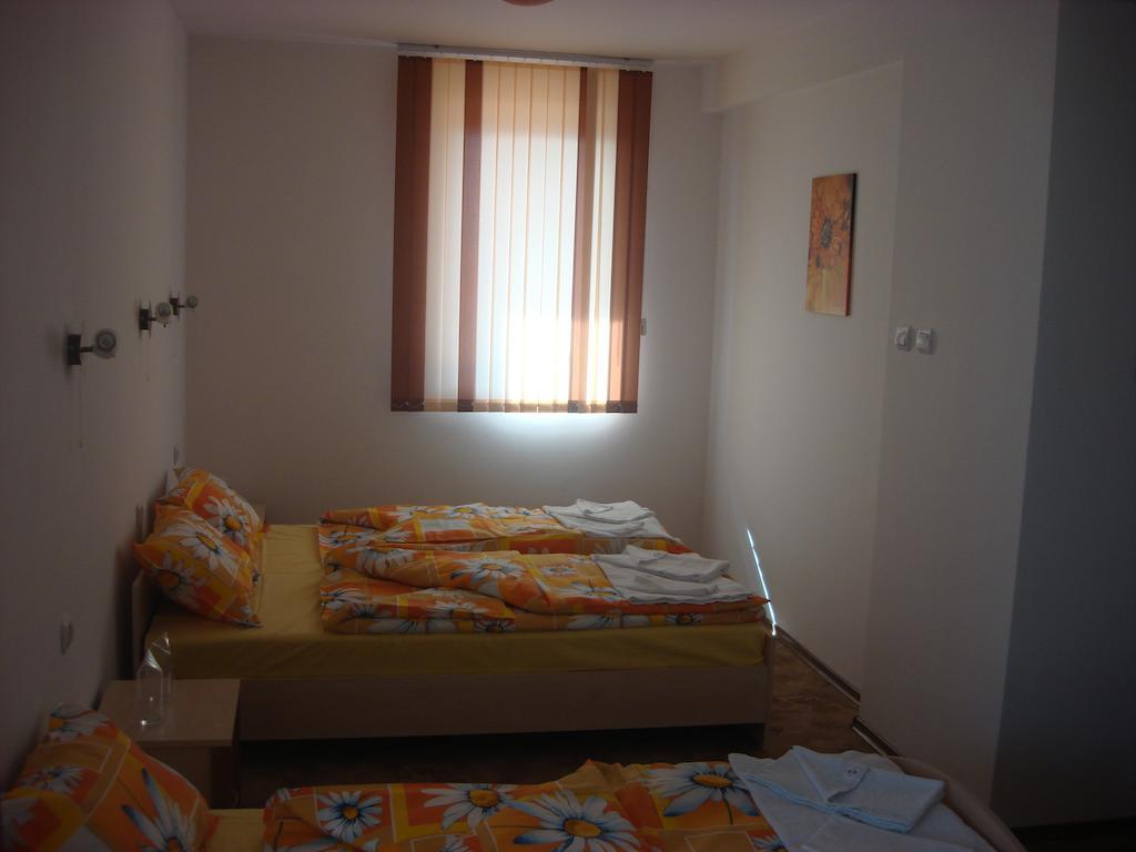 Eleni Palace Elena Room photo