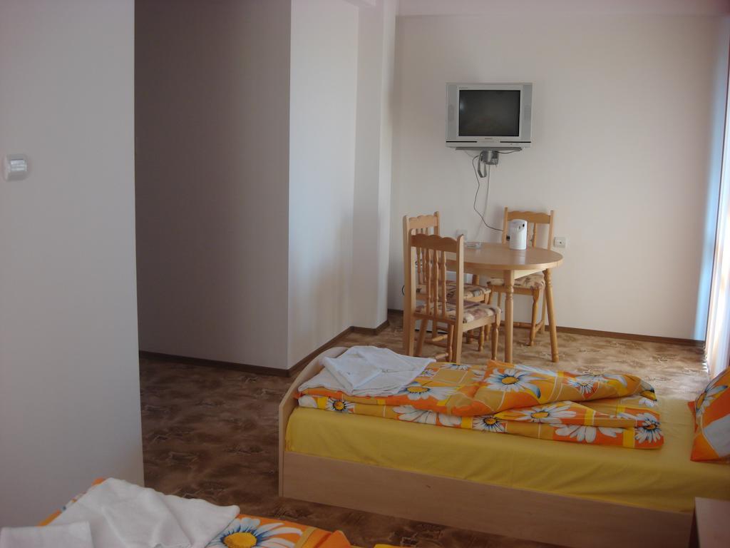 Eleni Palace Elena Room photo