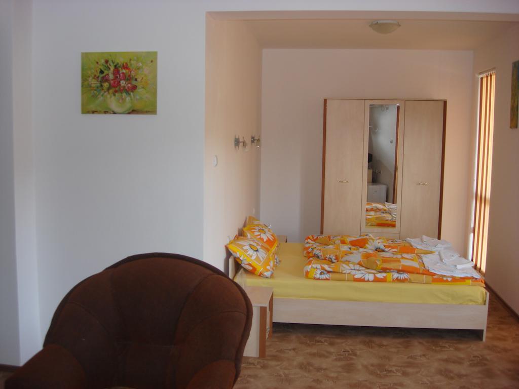 Eleni Palace Elena Room photo